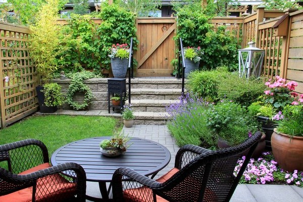 White Center backyard landscaping ideas team in WA near 98106