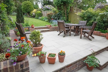 Install patios in Enumclaw WA near 98022